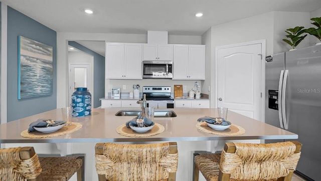 608 TAYLOR GROVES LANE, Lake Wales, FL 33853