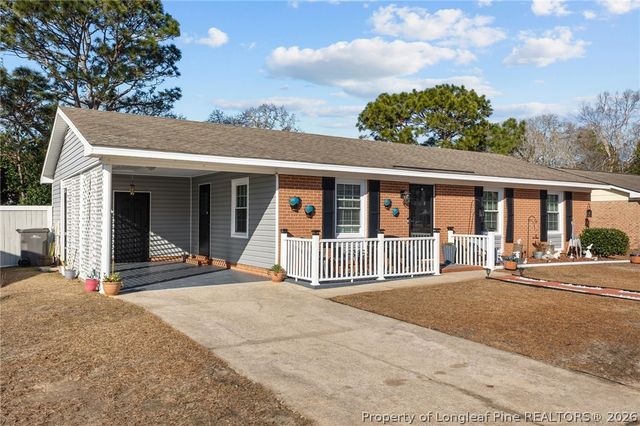 5915 Spinner Road, Hope Mills, NC 28348