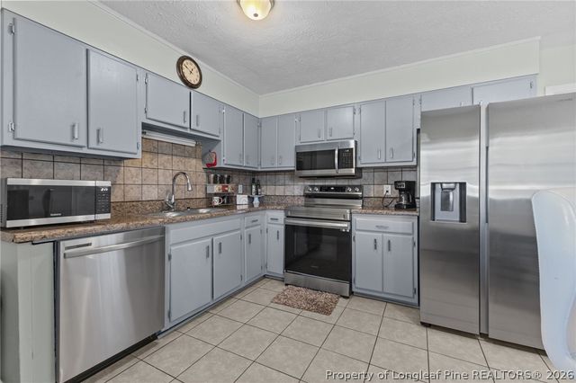 5915 Spinner Road, Hope Mills, NC 28348