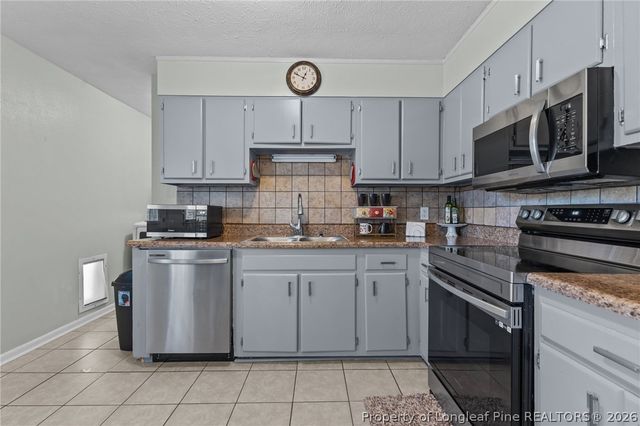 5915 Spinner Road, Hope Mills, NC 28348