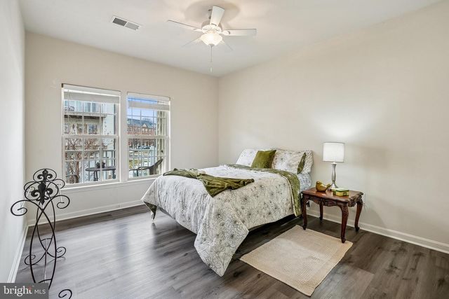 7706 CEDAR BRANCH DR, Gainesville, VA 20155