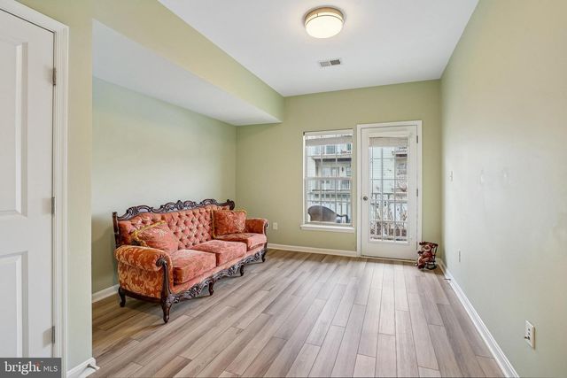 7706 CEDAR BRANCH DR, Gainesville, VA 20155