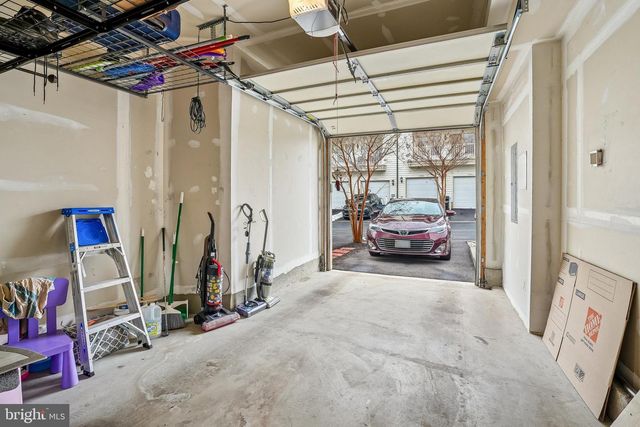 7706 CEDAR BRANCH DR, Gainesville, VA 20155