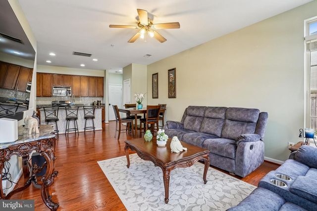 7706 CEDAR BRANCH DR, Gainesville, VA 20155