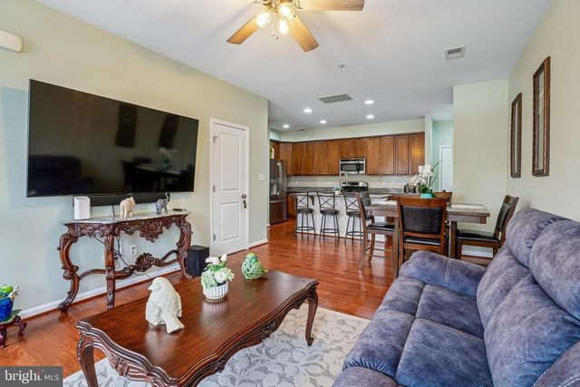 7706 CEDAR BRANCH DR, Gainesville, VA 20155