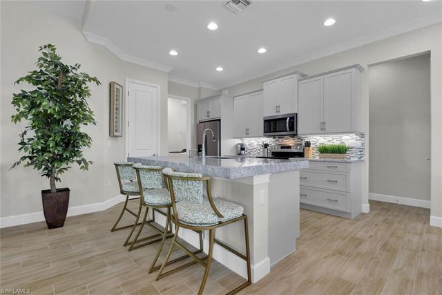 7110 Cayo Coco LN, Naples, FL 34113