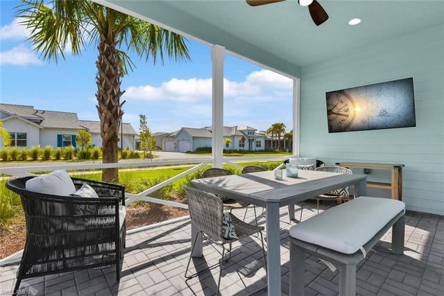 7110 Cayo Coco LN, Naples, FL 34113