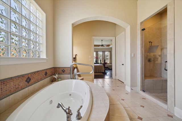 53 New Oak Trail, Humble, TX 77346