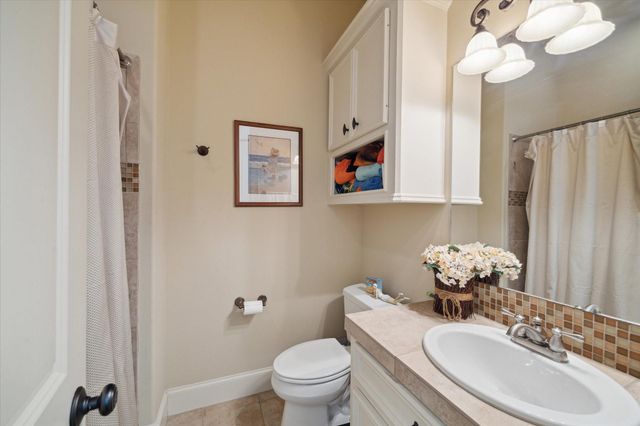 53 New Oak Trail, Humble, TX 77346