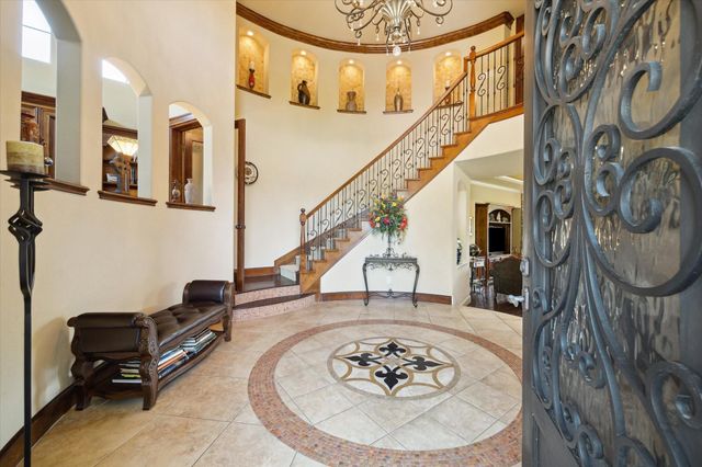 53 New Oak Trail, Humble, TX 77346
