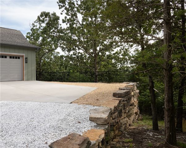 12673 Lodge Drive, Garfield, AR 72732