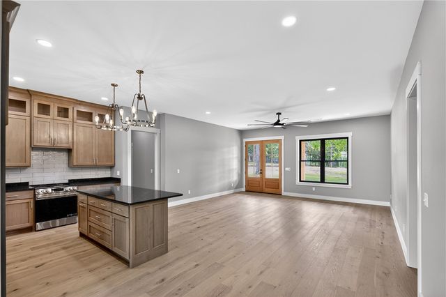 12673 Lodge Drive, Garfield, AR 72732
