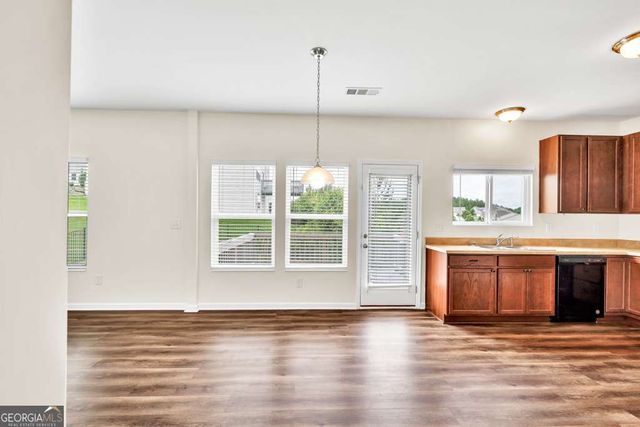 1530 Avalon Creek Road, Sugar Hill, GA 30518