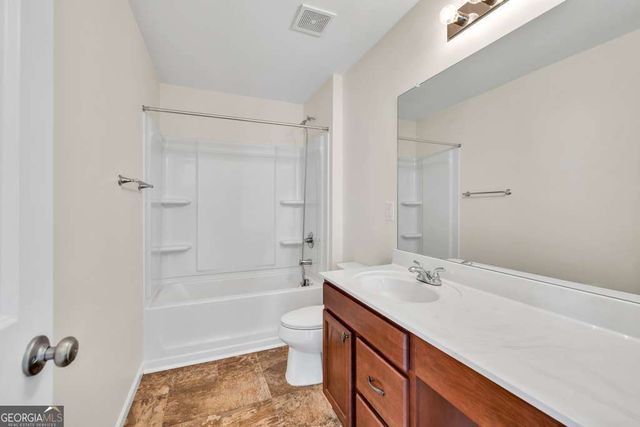 1530 Avalon Creek Road, Sugar Hill, GA 30518