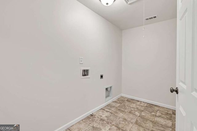 1530 Avalon Creek Road, Sugar Hill, GA 30518