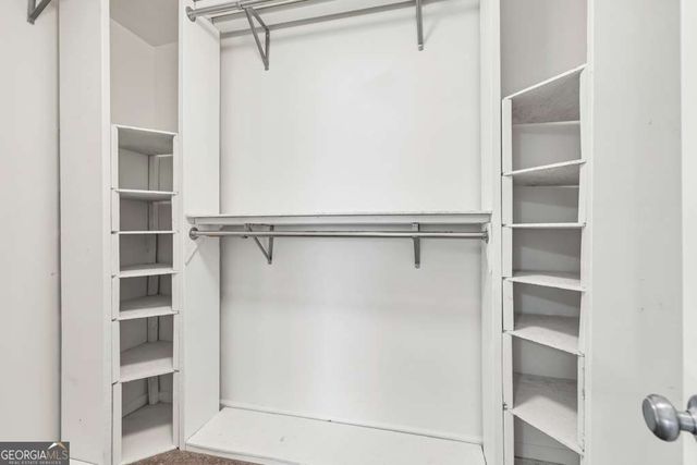 1530 Avalon Creek Road, Sugar Hill, GA 30518