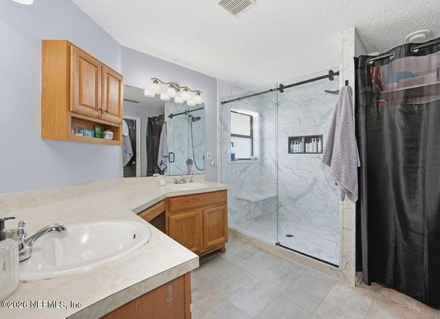 4153 WEATHERED PINE Court, Middleburg, FL 32068
