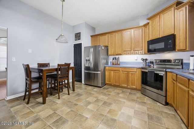 4153 WEATHERED PINE Court, Middleburg, FL 32068