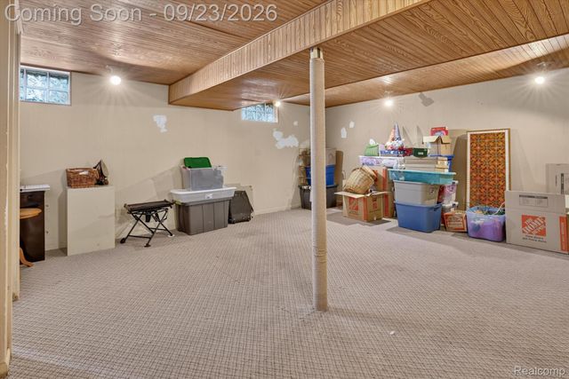 719 Poxson Avenue, Lansing, MI 48910