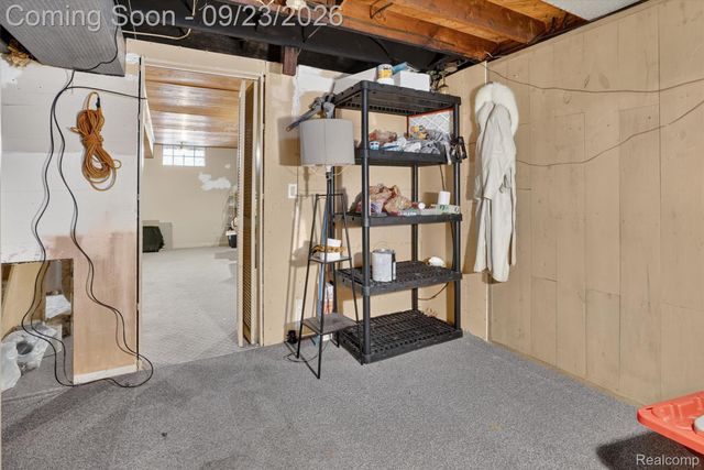 719 Poxson Avenue, Lansing, MI 48910