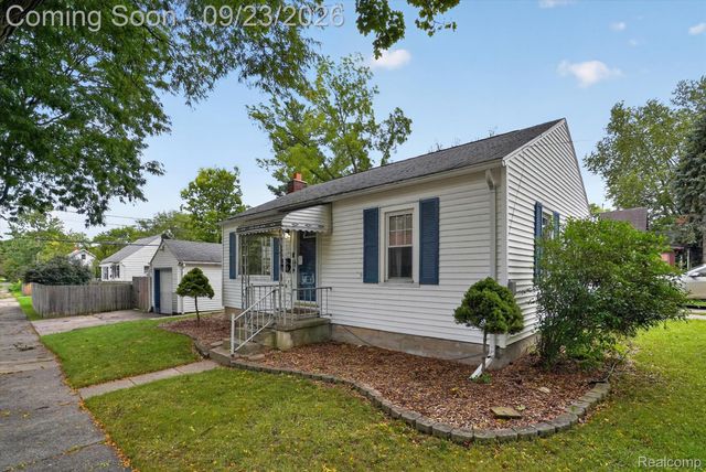 719 Poxson Avenue, Lansing, MI 48910
