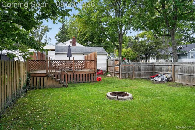 719 Poxson Avenue, Lansing, MI 48910