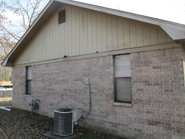 6 Holly Street, Fordyce, AR 71742