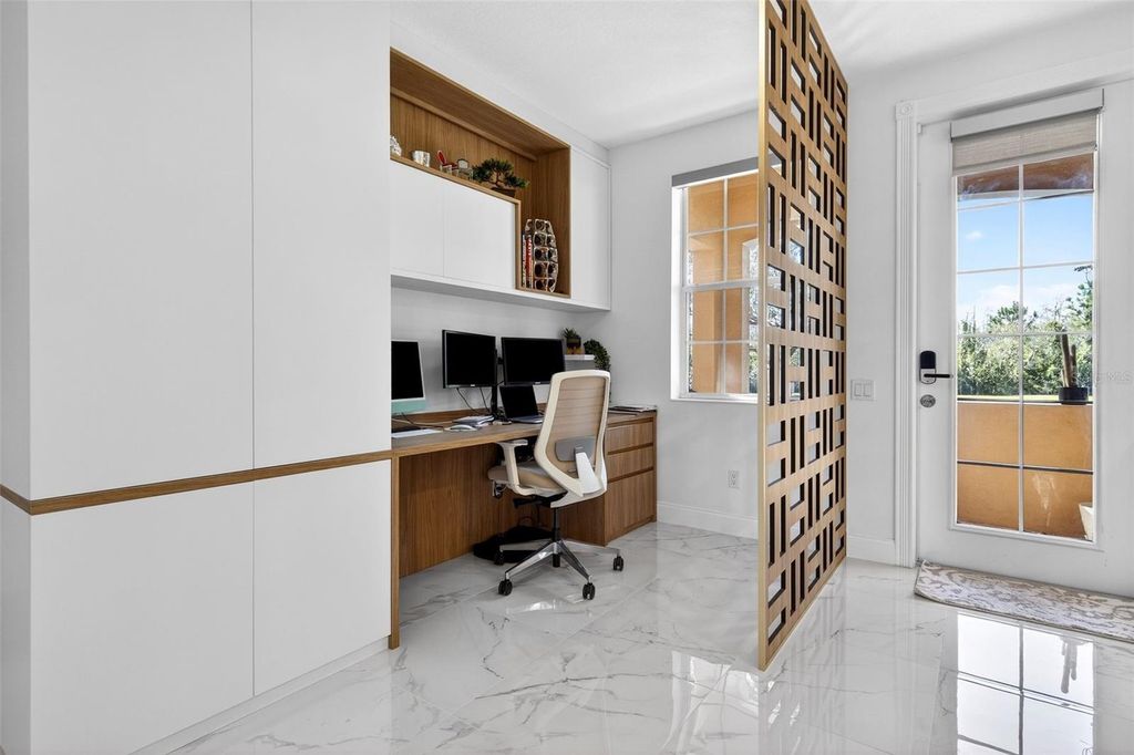 Image 12 of property listing at 11963 JAMES BAY DRIVE, Orlando, FL 32827