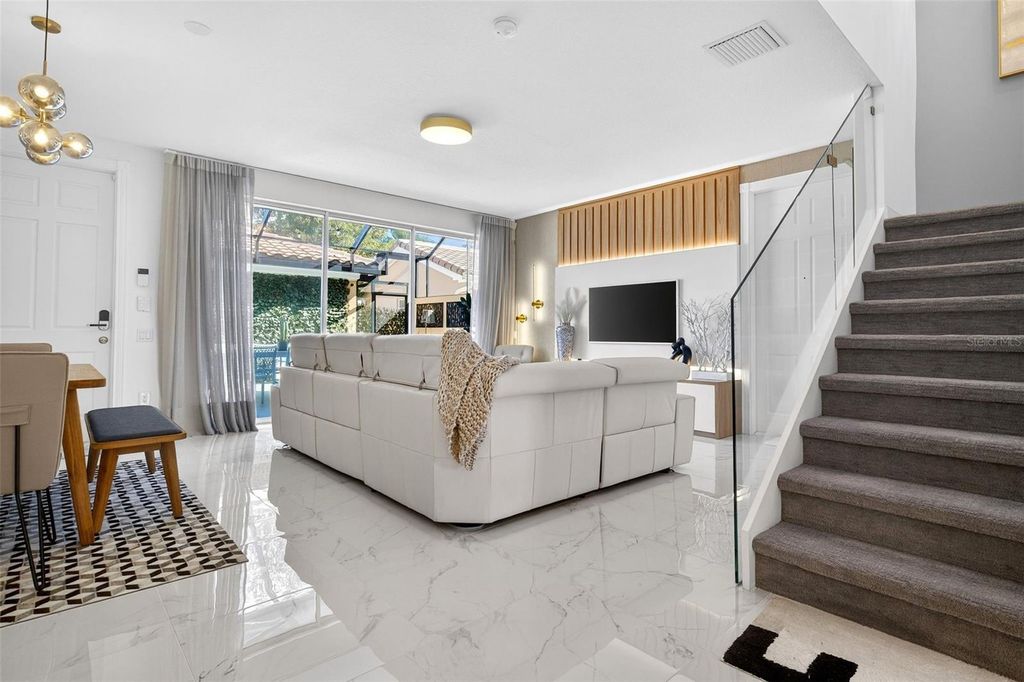 Image 23 of property listing at 11963 JAMES BAY DRIVE, Orlando, FL 32827