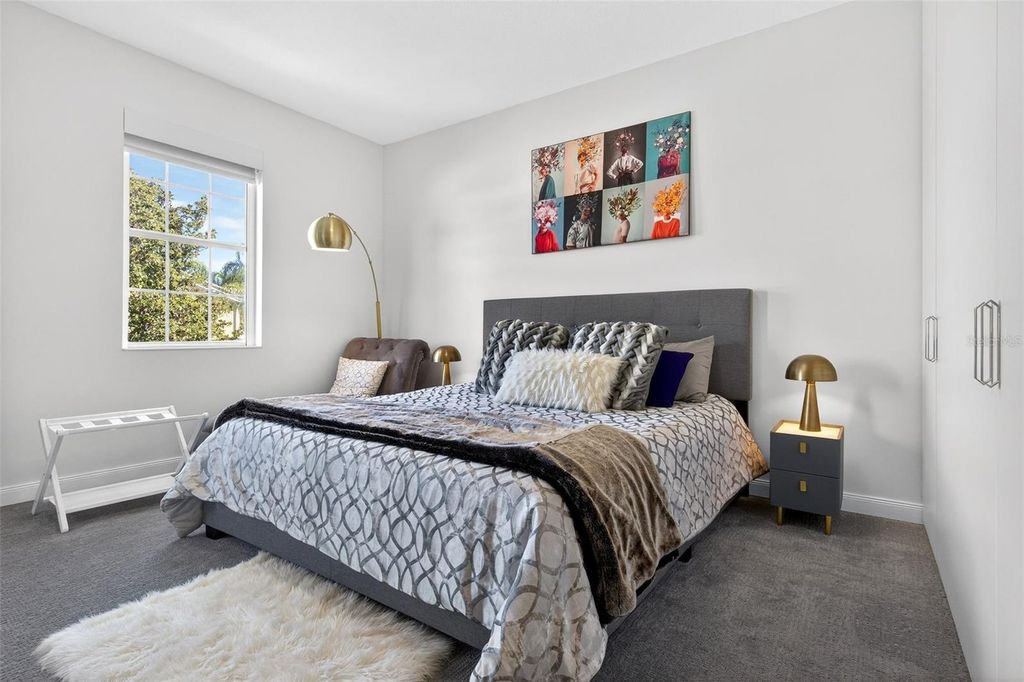 Image 36 of property listing at 11963 JAMES BAY DRIVE, Orlando, FL 32827