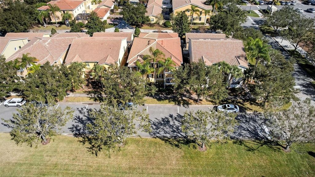 Image 66 of property listing at 11963 JAMES BAY DRIVE, Orlando, FL 32827