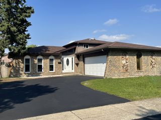 710 E 194th Street, Glenwood, IL 60425