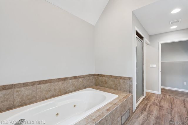 3940 Maiden Street, Waterford Charter Township, MI 48329