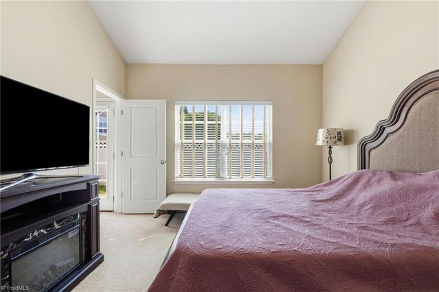 538 Song Sparrow Lane, Greensboro, NC 27409