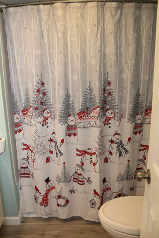 19 West Stearns Avenue, Hooksett, NH 03106