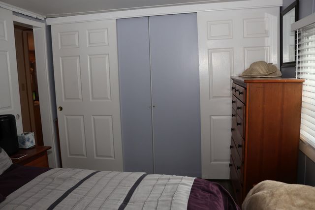 19 West Stearns Avenue, Hooksett, NH 03106