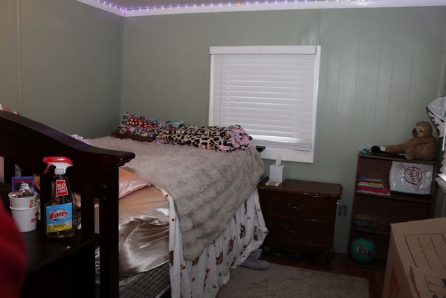 19 West Stearns Avenue, Hooksett, NH 03106