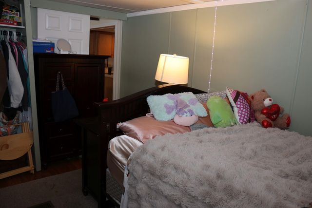 19 West Stearns Avenue, Hooksett, NH 03106