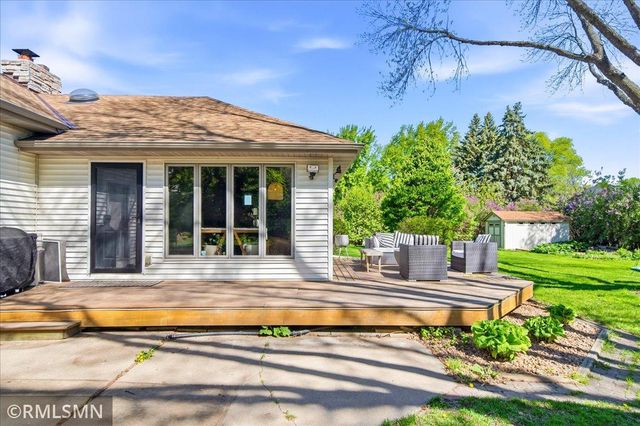 16982 Weaver Lake Drive, Maple Grove, MN 55311