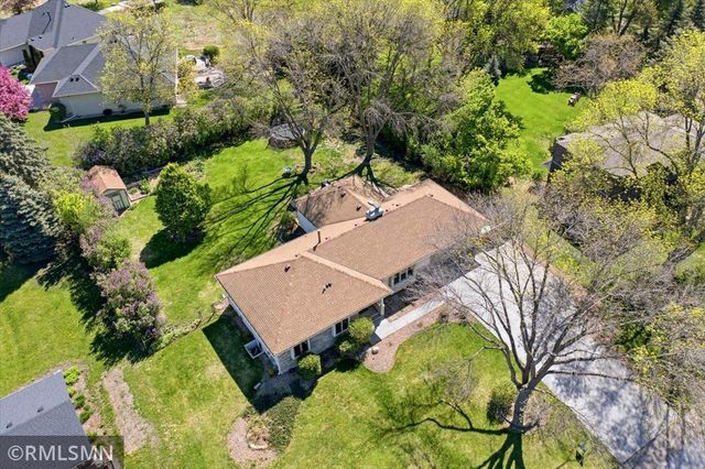 16982 Weaver Lake Drive, Maple Grove, MN 55311