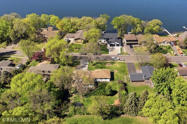 16982 Weaver Lake Drive, Maple Grove, MN 55311