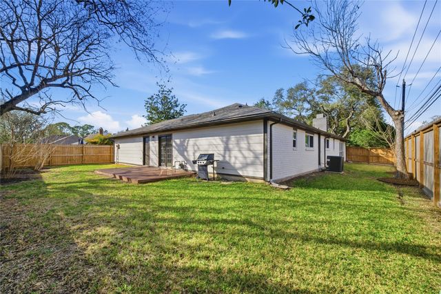 11303 Olympia Drive, Houston, TX 77077