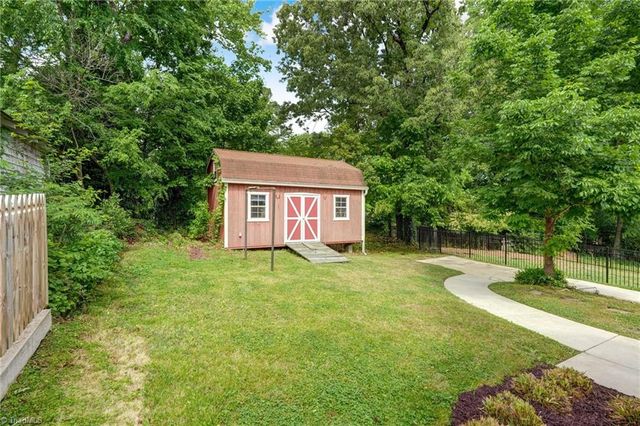 122 Northridge Street, Greensboro, NC 27403