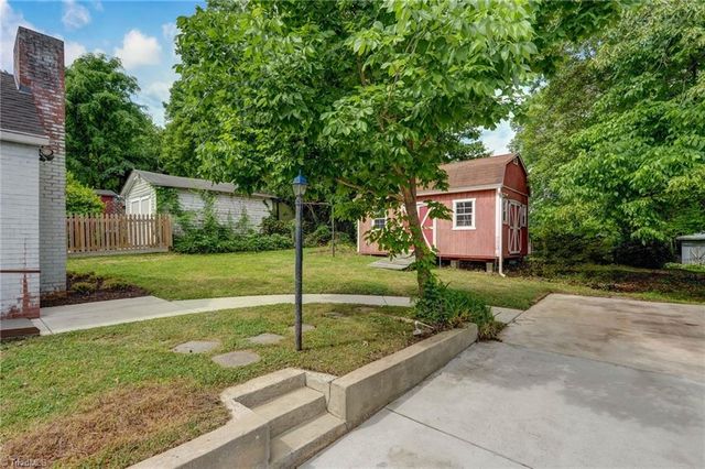 122 Northridge Street, Greensboro, NC 27403