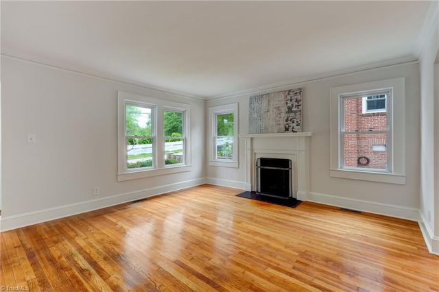 122 Northridge Street, Greensboro, NC 27403