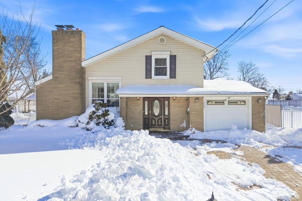 115 Madison Street, Sayreville, NJ 08879