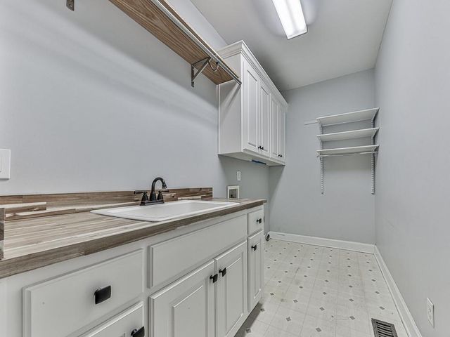 614 Owl Creek Drive, Powder Springs, GA 30127