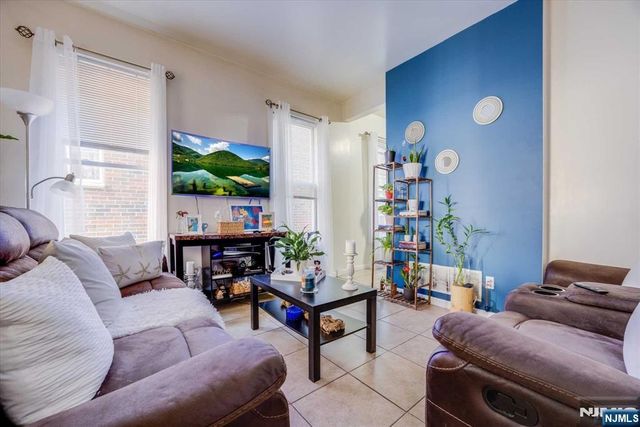 92 Bloomfield Avenue, Paterson, NJ 07503