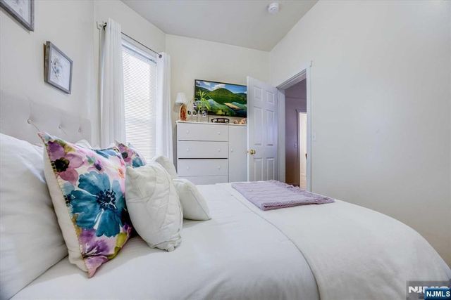 92 Bloomfield Avenue, Paterson, NJ 07503