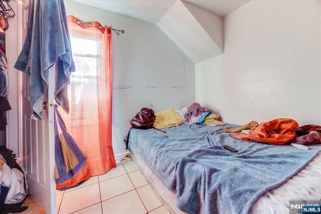 92 Bloomfield Avenue, Paterson, NJ 07503